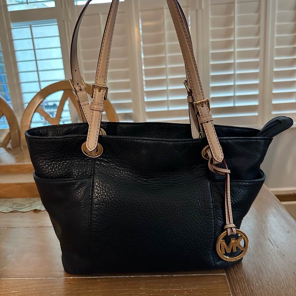 Michael Kors tote